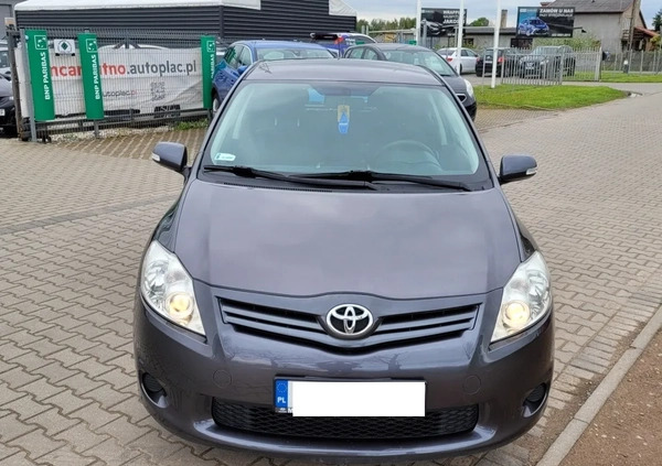 Toyota Auris cena 21990 przebieg: 220000, rok produkcji 2010 z Kutno małe 466